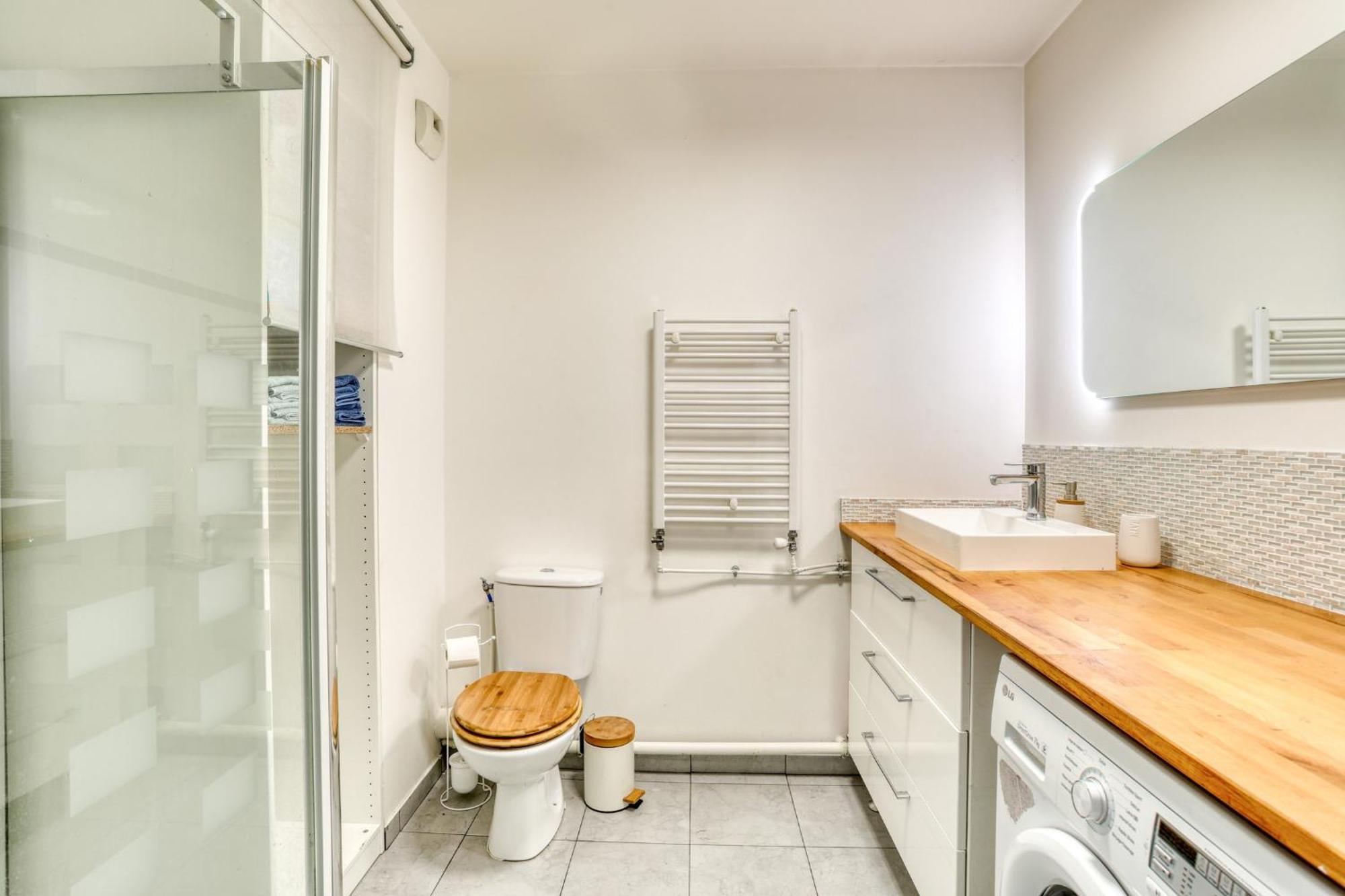 "Le Serenity ", Appartement Spacieux ,Balcon, Parking Prive Gratuit, Netflix, Proche Cdg Et Stade De France 斯坦 外观 照片